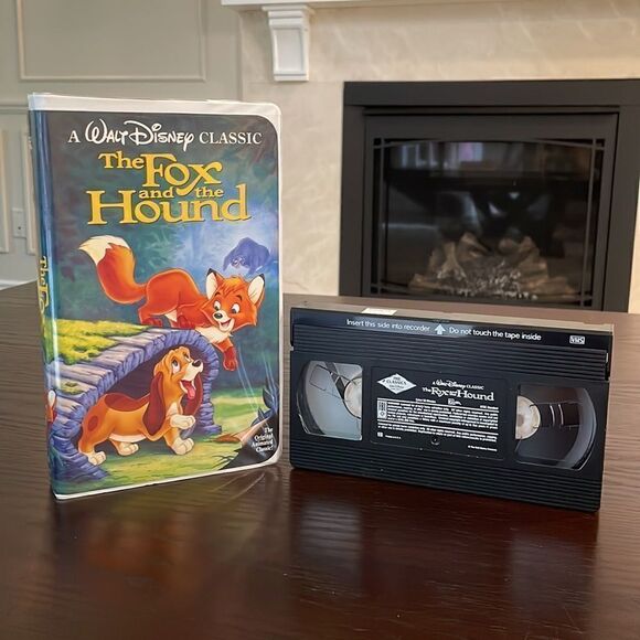 COPY - Disney’s Original The Fox and the Hound on VHS - The Classics Black Diam… - Picture 5 of 5